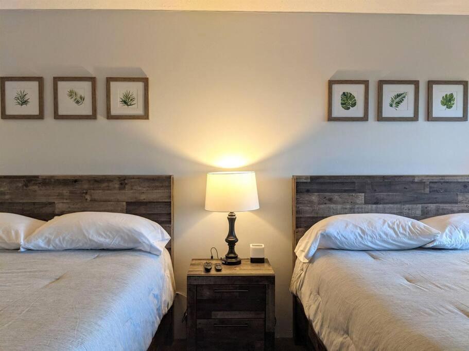 Cute Lower Level Cedar Lodge Room With Balcony & Lake Views! Laconia Luaran gambar